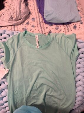 lululemon athletica Mint Green Short Sleeve Top